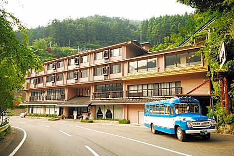 Iya Onsen Hotel Kazurabashi