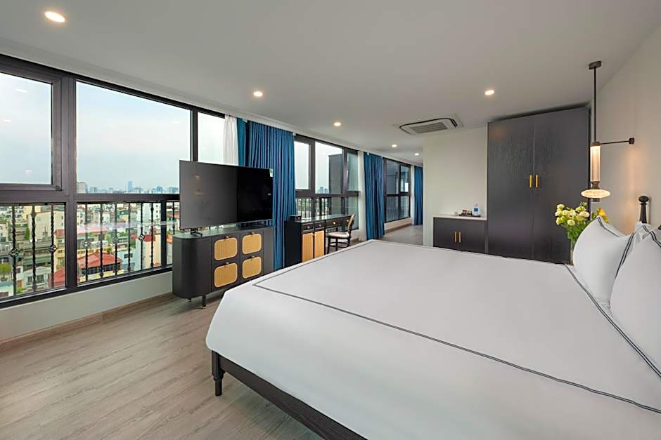 Photo 1 of 8 of Suite, Terrace