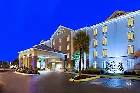Holiday Inn Express Hotel & Suites Charleston-Ashley Phosphate by IHG