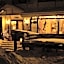 Hakuba Pension & Log Hotel Meteor