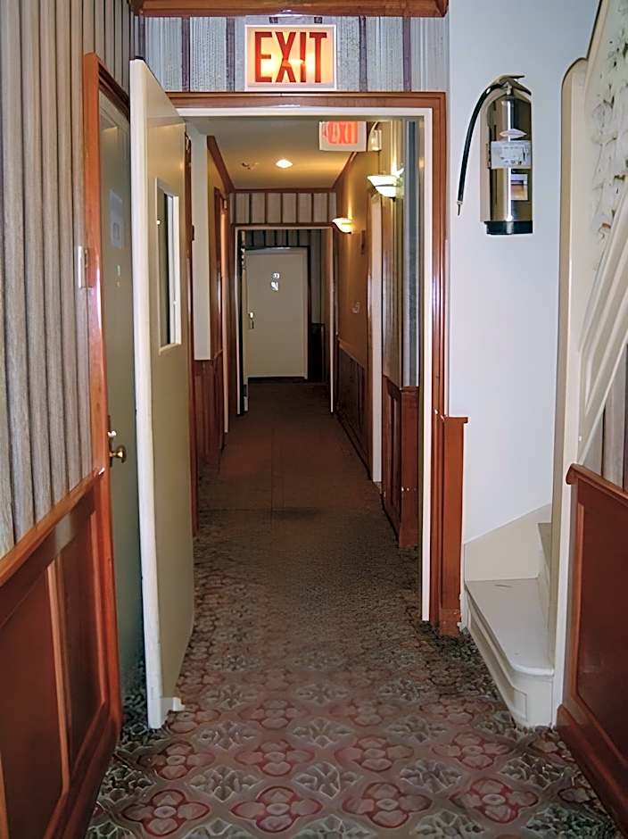 Hotel St. James
