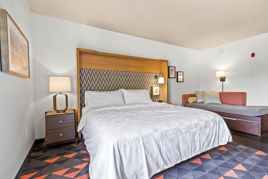 Holiday Inn St. Petersburg West By IHG