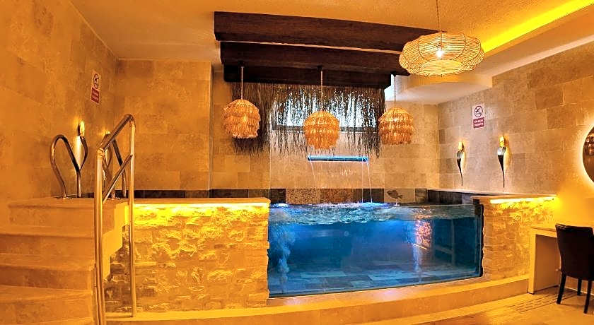 EMRTMES HOTEL & SPA TUZLA