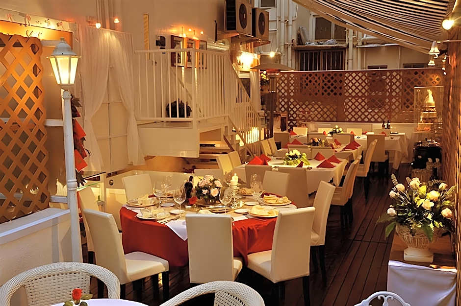 Bridal Tea House Hotel (Yaumatei)