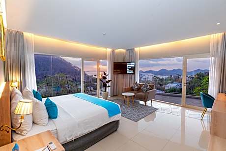 Delonix with Balcony
