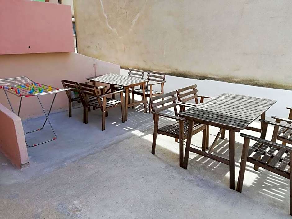 BED&SHOWER Moscavide -Self Check-In