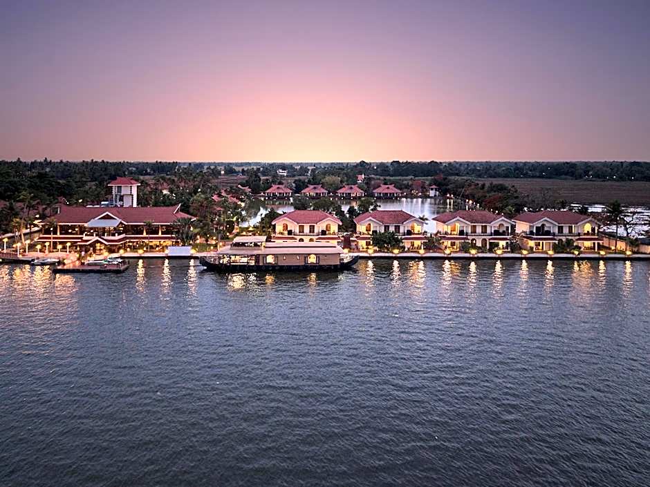 Sterling Lake Palace Alleppey