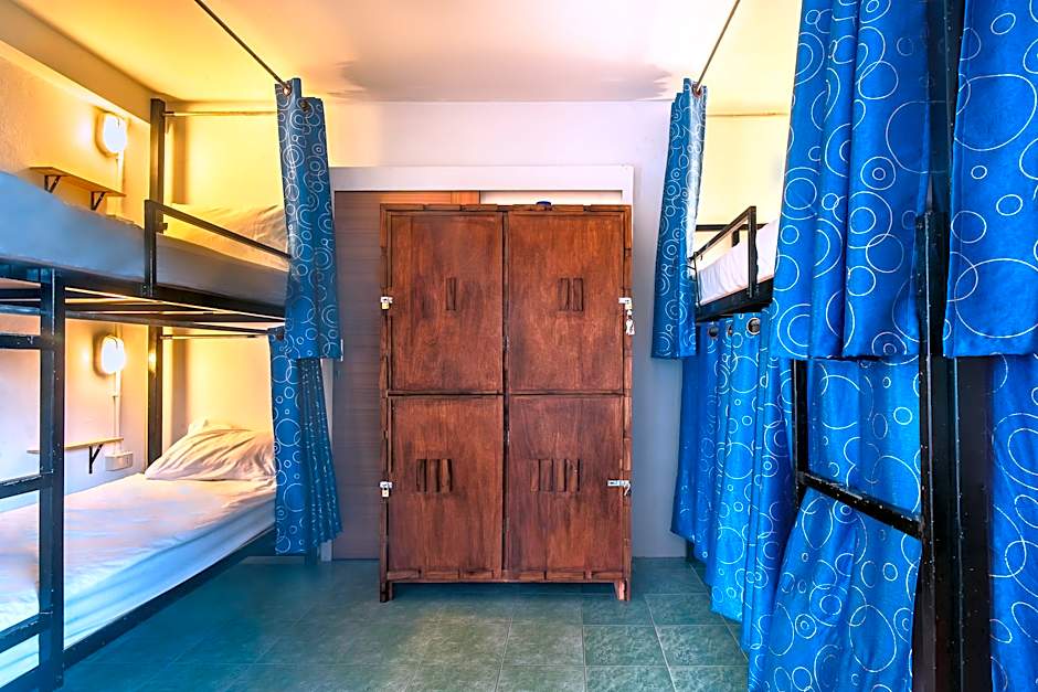 See Sea Backpacker House