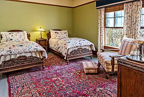 Deluxe Double or Twin Room