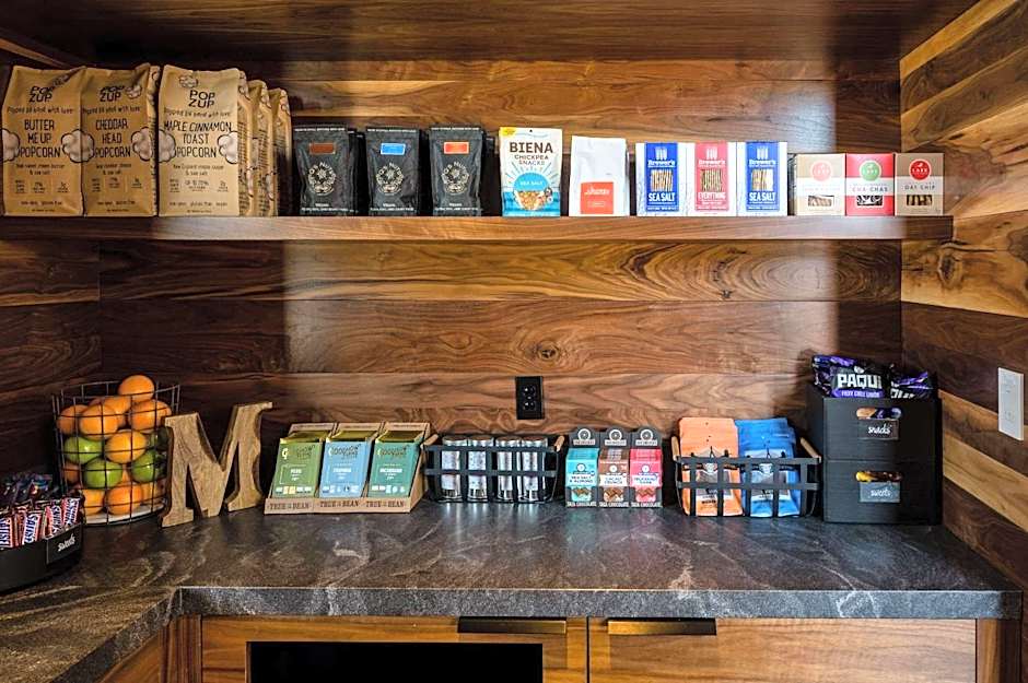 Cambria Hotel Boston Somerville