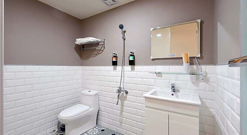 Fengjia All Night Long