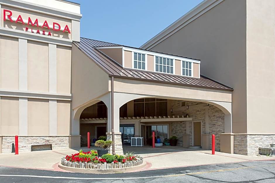Ramada Plaza by Wyndham Nags Head Oceanfront