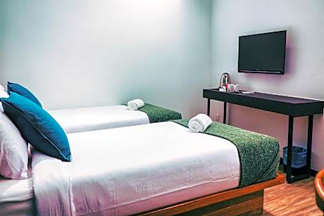 Superior Twin Room - No window