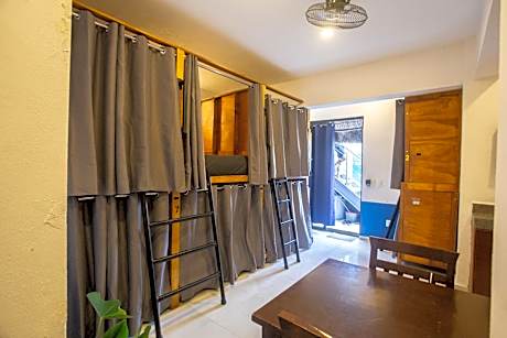 Bed in 8-Bed Mixed Dormitory Room