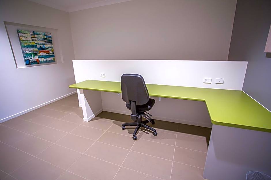 Spinifex Motel and Serviced Apartments