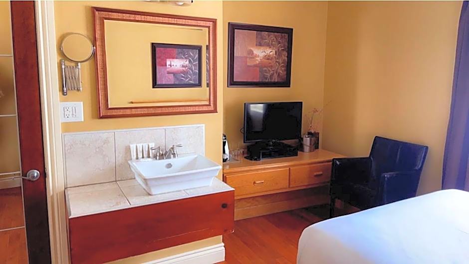 Hotel Louisbourg