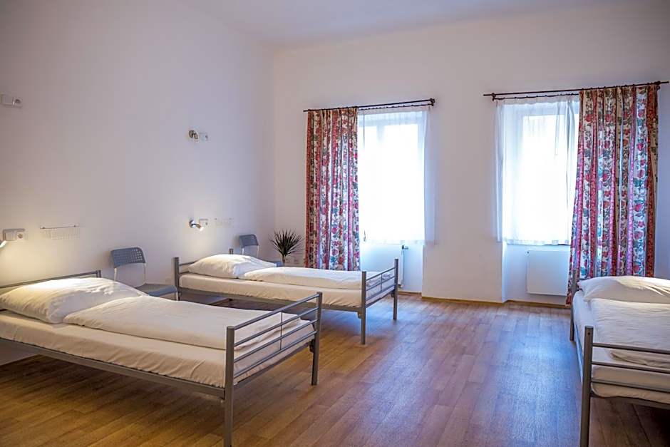 Hostel Little Quarter