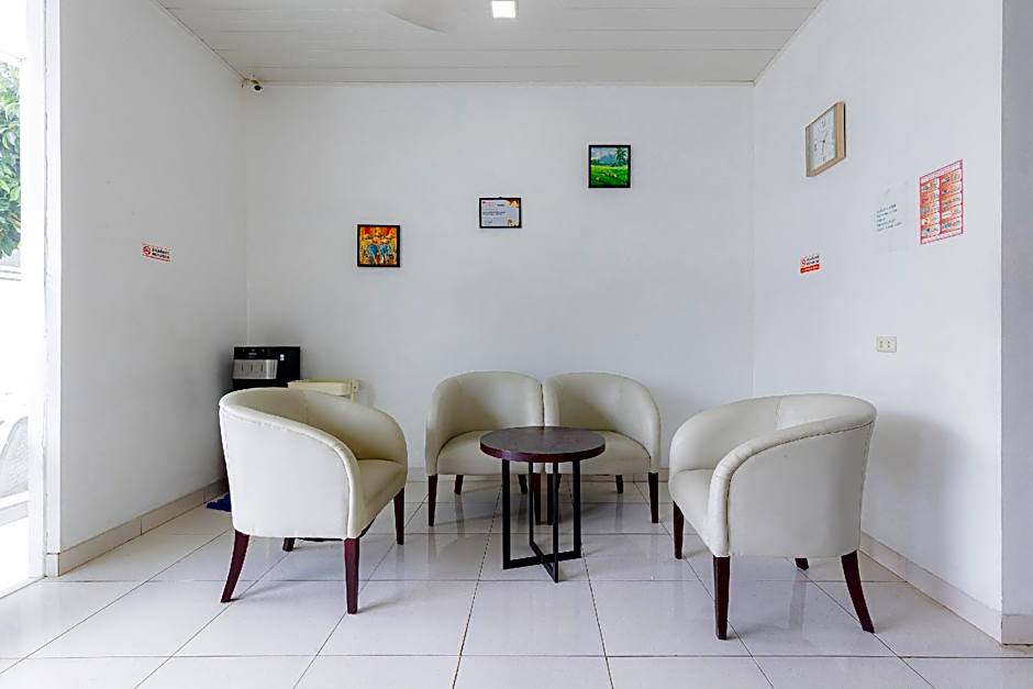 RedDoorz Syariah near Transmart Lampung