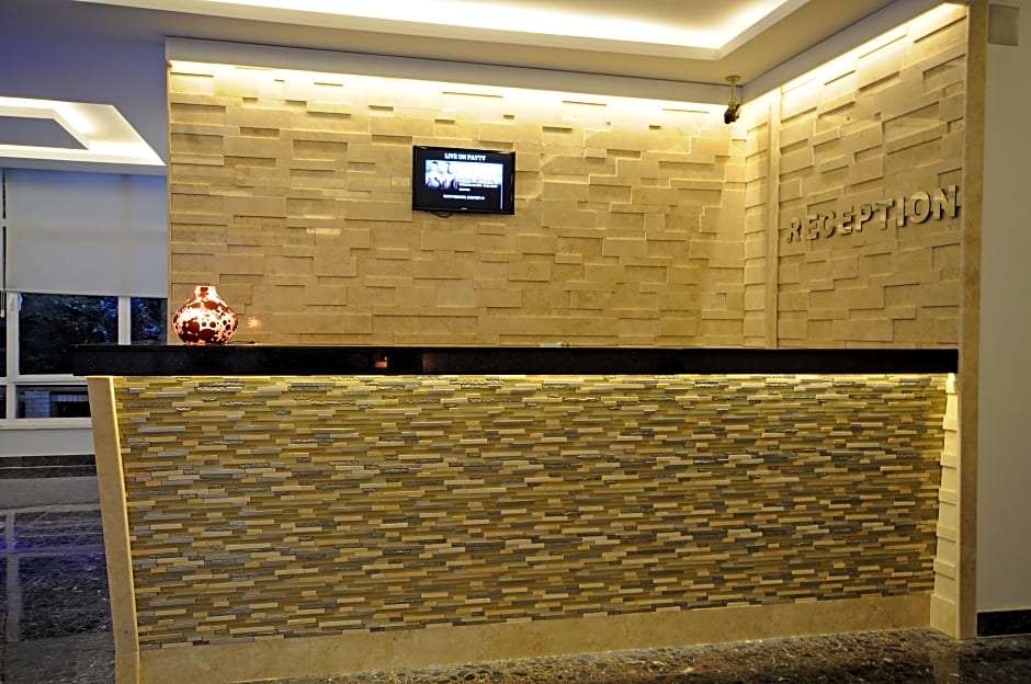 Blue Palace Hotel & Family