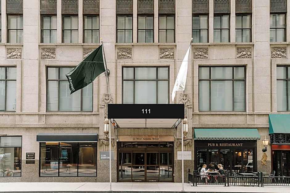 CLUB QUARTERS HOTEL, CENTRAL LOOP