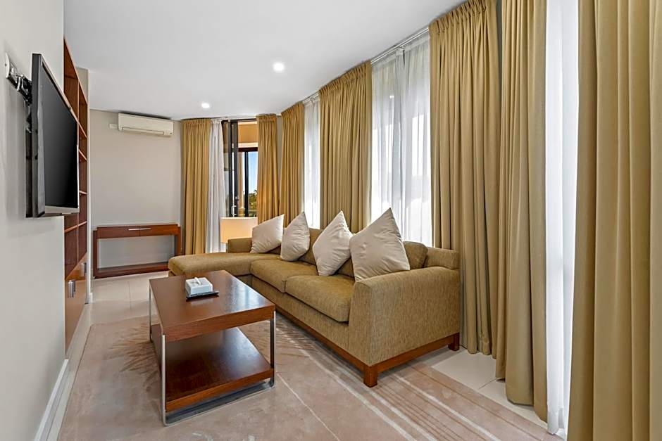 Amora Hotel Riverwalk