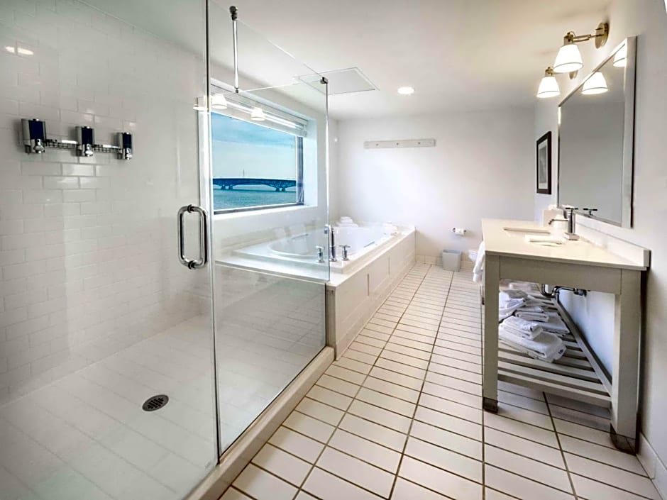 Niagara Riverside Resort; BW Premier Collection