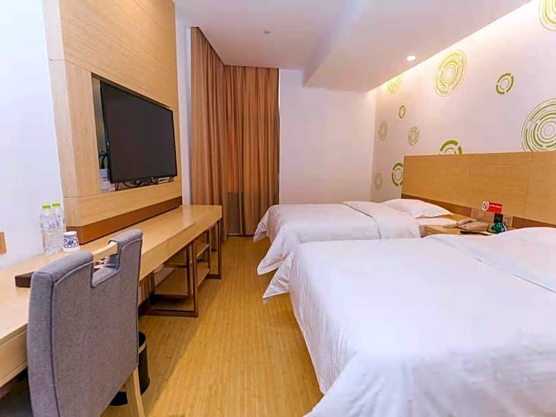 GreenTree Inn Yichang Wanda Binjiang