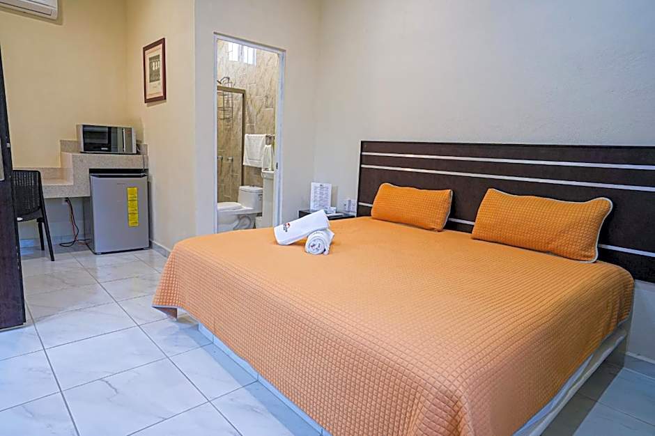 Hotel y Suites Los Encantos