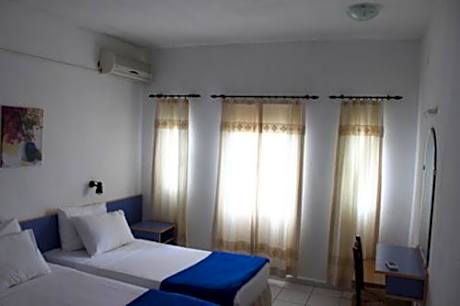 Suite with Garden View