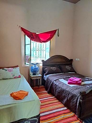 LE JARDIN DES GRENADIERS