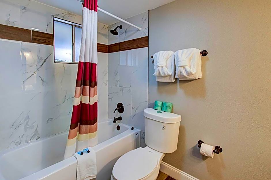 Brookside Lodge by FairBridge