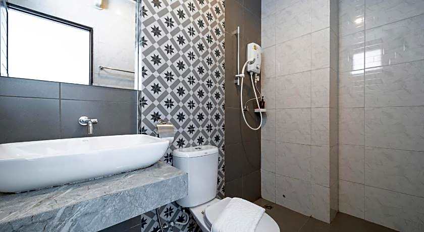 Circle Inn Ao Nam Mao