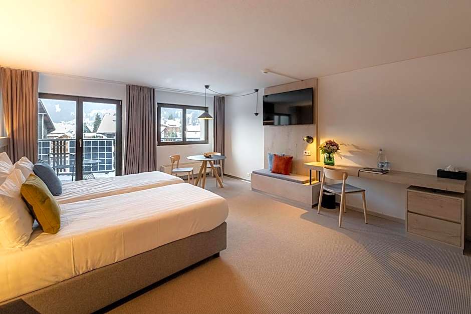 Victoria Hotel & Residence