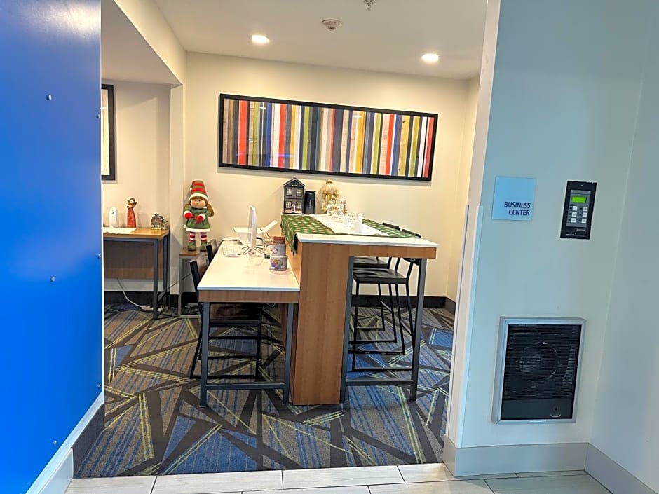 Holiday Inn Express Hotel & Suites Bryan-Montpelier By IHG