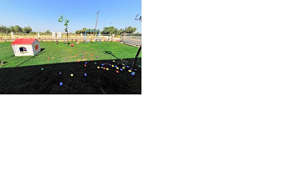 Antonios Village Hotel & Apartments