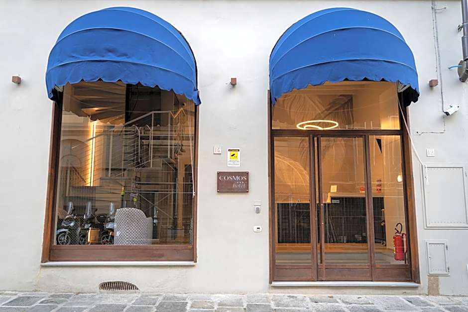 Hotel Cosmos