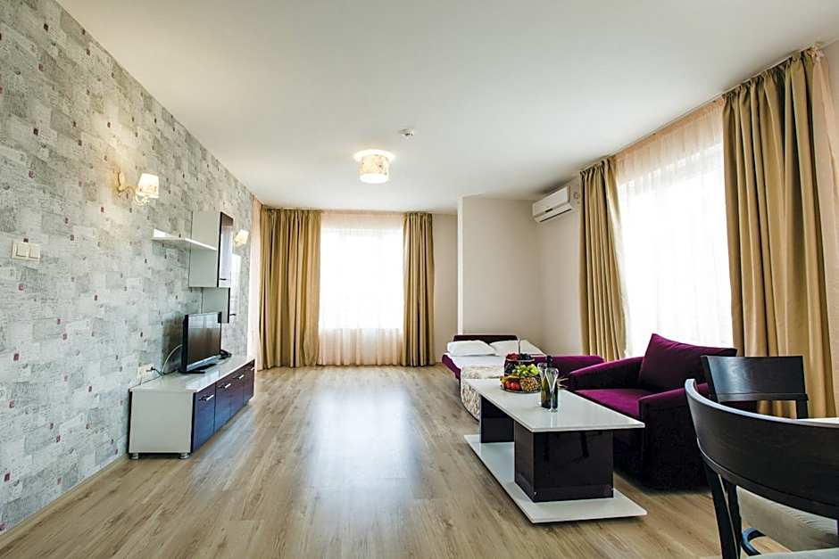 Avenue Deluxe Hotel