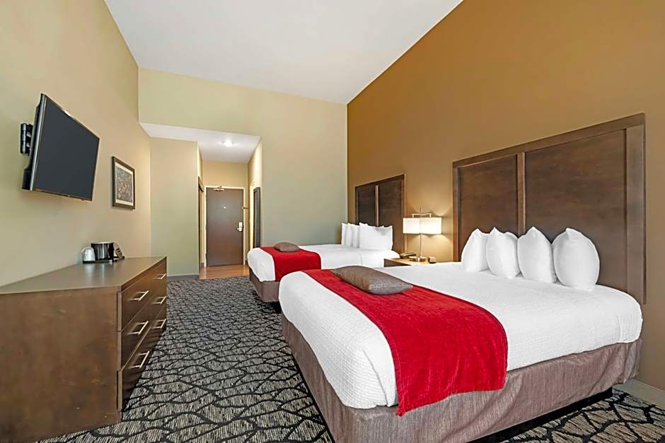 Best Western Plus Lakeview Hotel
