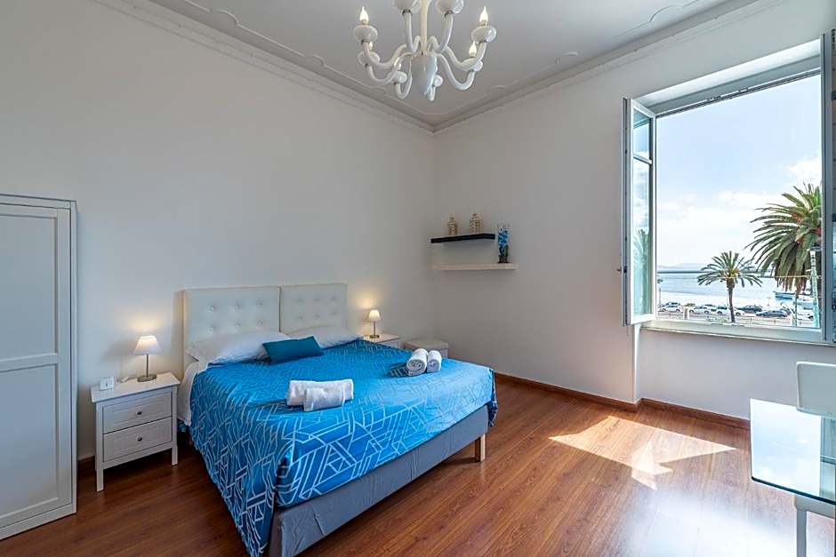 Blanco Rooms