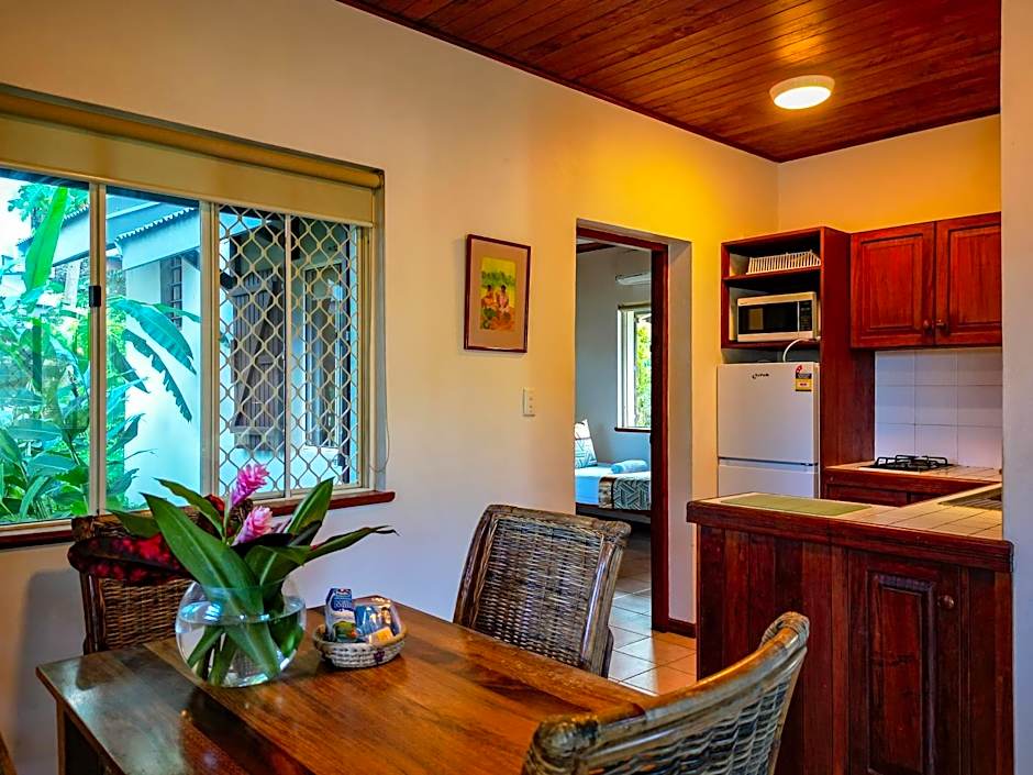 Poppy's on the Lagoon