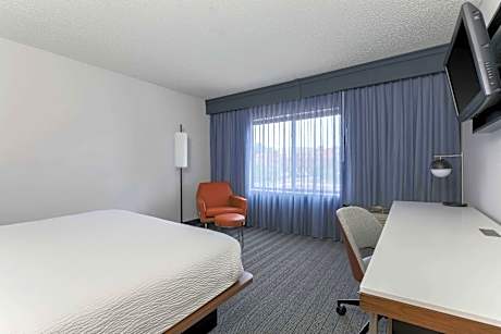 King Room - Hearing Accessible