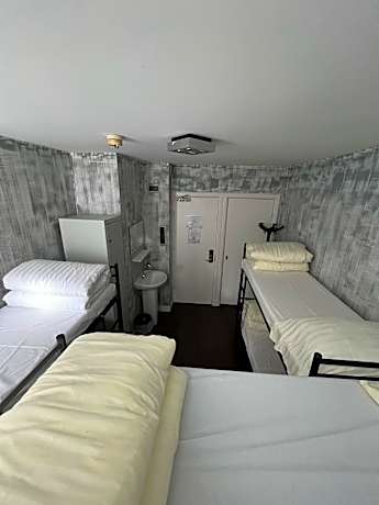 Economy Quadruple Room with Shared Bathroom