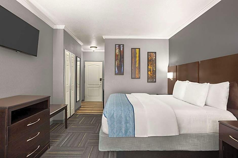 La Quinta Inn & Suites by Wyndham Dublin
