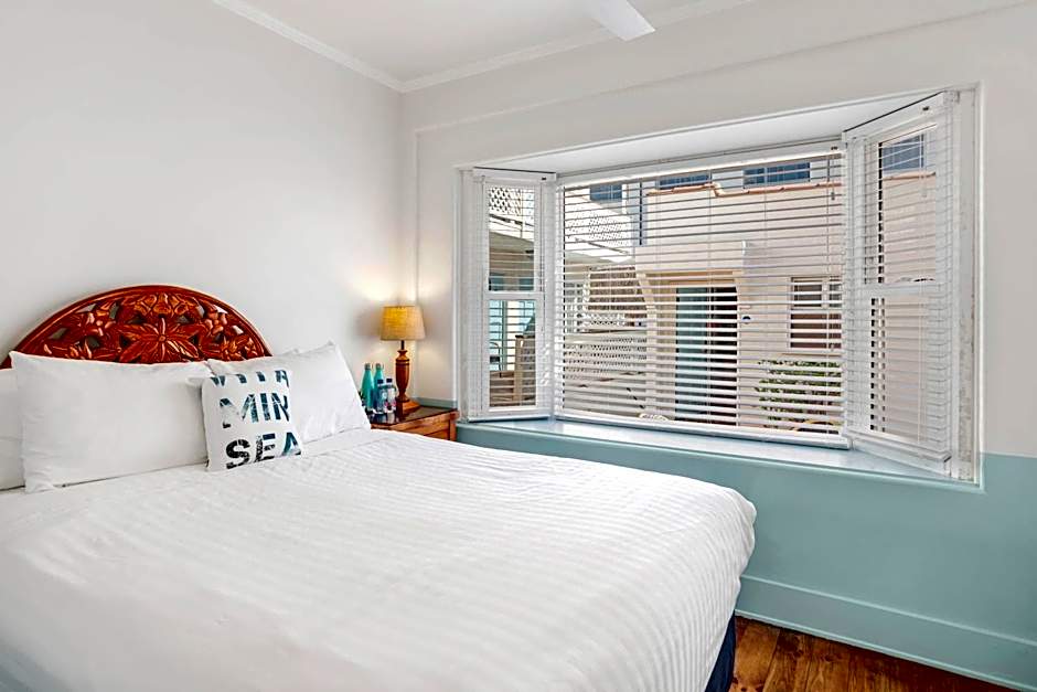 Sea Blue Hotel