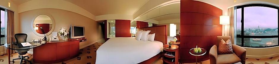 Sheraton Hong Kong Hotel And Towers