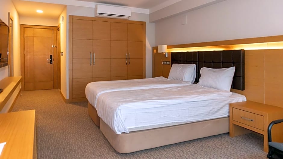 LOTUSPARK HOTEL