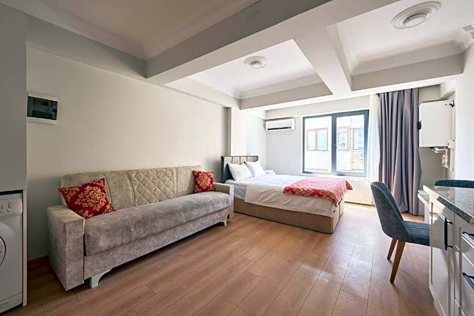 aymira hotel pangaltı