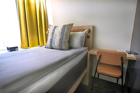 Compact Double Room (55 in bed)