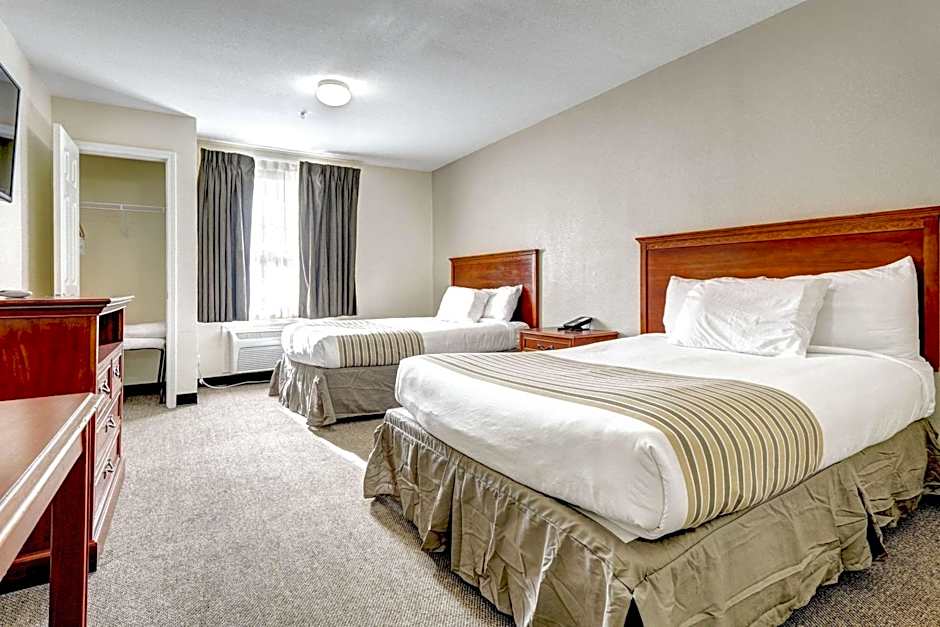 Photo 1 of 10 of 2 Queen Beds