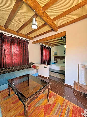 Deluxe Double Studio